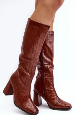 Kozaki Damskie Na Słupku Z Ozdobnym Tłoczeniem Brązowe Vabaria