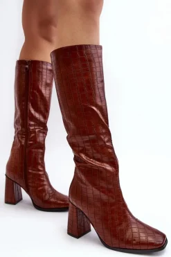 Kozaki Damskie Na Słupku Z Ozdobnym Tłoczeniem Brązowe Vabaria