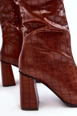 Kozaki Damskie Na Słupku Z Ozdobnym Tłoczeniem Brązowe Vabaria