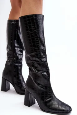 Kozaki Damskie Na Słupku Z Ozdobnym Tłoczeniem Czarne Vabaria