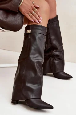 Kozaki Damskie Na Słupku Z Wywiniętą Cholewką I Złotym Detalem Czekoladowe Diorna