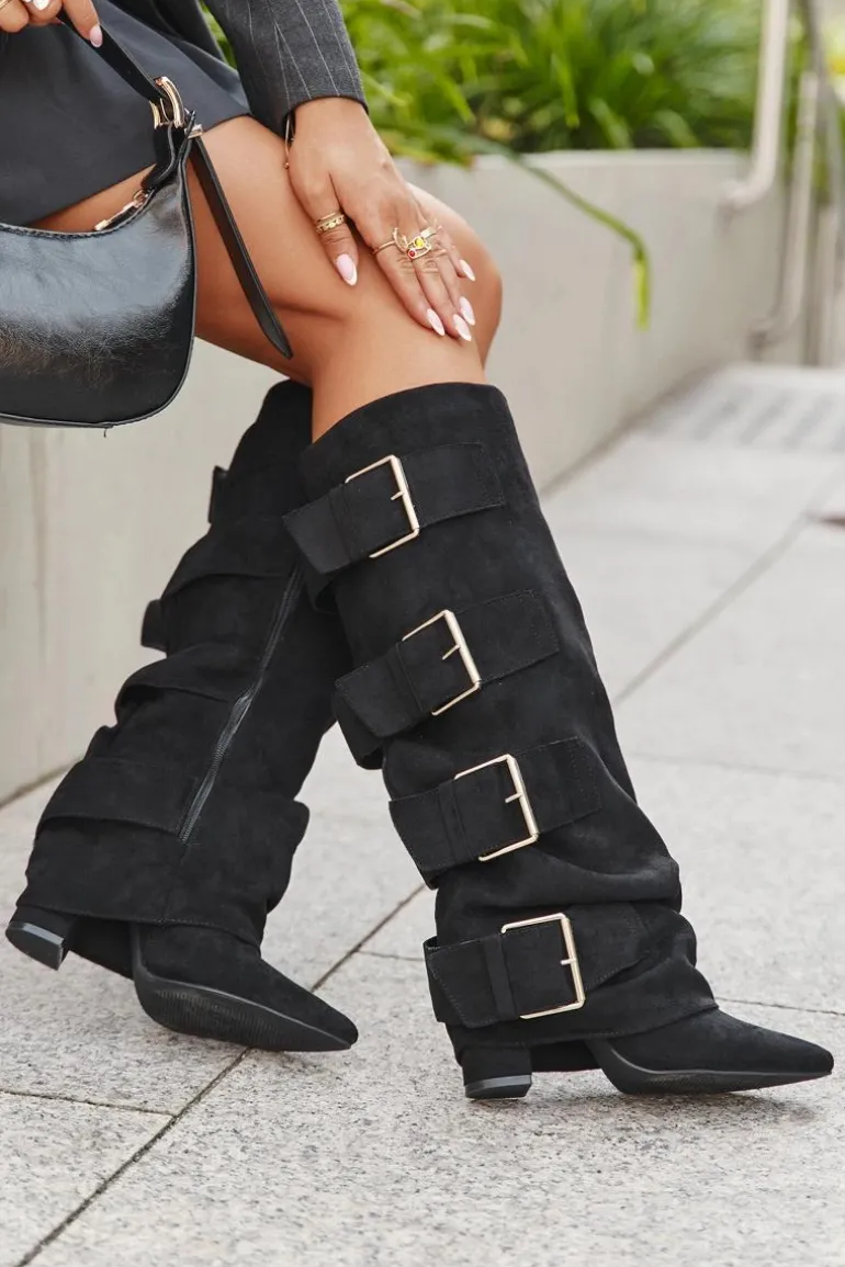 Kozaki Damskie Na Słupku Z Wywiniętą Cholewką I Złotymi Klamrami Eko Zamszowe Czarne Isavelle