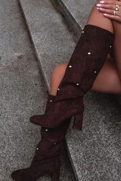 Kozaki Damskie Ocieplane Na Słupku Z Ozdobnymi Detalami Czekoladowe Lucinda