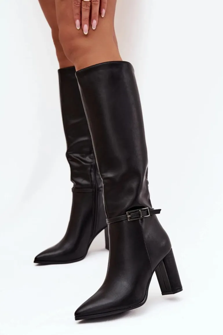 Kozaki Damskie Ocieplane Na Słupku Z Klamrą Czarne Fionelle