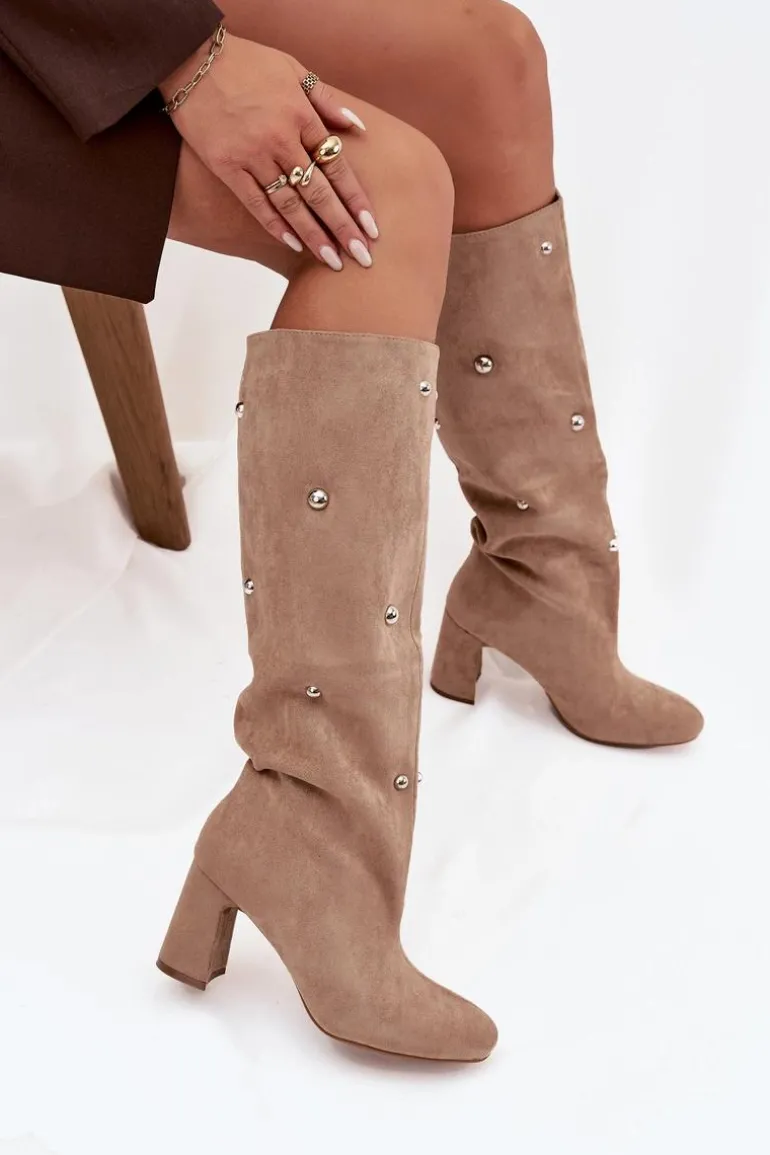 Kozaki Damskie Ocieplane Na Słupku Z Ozdobnymi Detalami Beżowe Lucinda