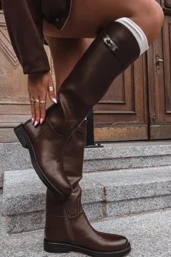 Kozaki Damskie Z Ozdobnym Paskiem Eko Skórzane Czekoladowe Palisse