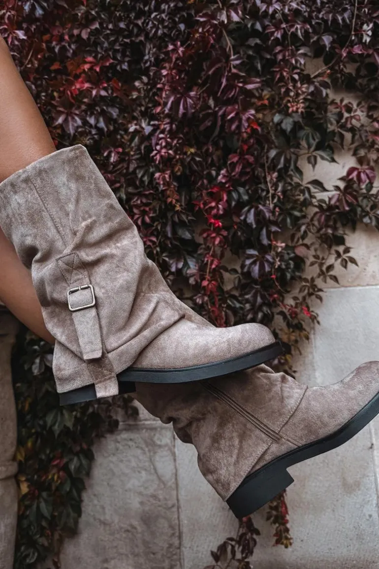 Kozaki Damskie Z Wywiniętą Cholewką Do Połowy Łydki Z Klamrą Khaki Minelle