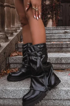 Kozaki Damskie Z Wywiniętą Cholewką Do Połowy Łydki Z Paskiem Czarne Darisa