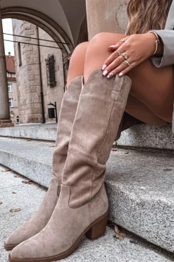 Kozaki Kowbojki Damskie Na Obcasie Z Eko Zamszu Beżowe Esmira