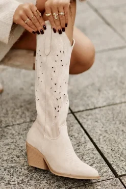 Kozaki Kowbojki Na Słupku Z Ażurowym Wzorem Przed Kolano Jasnobeżowe Innathoria