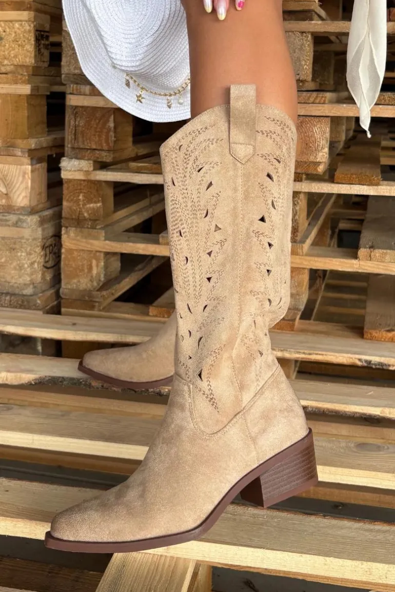 Kozaki Kowbojki Z Ażurowym Wzorem Na Niskim Obcasie Beżowe Selirae