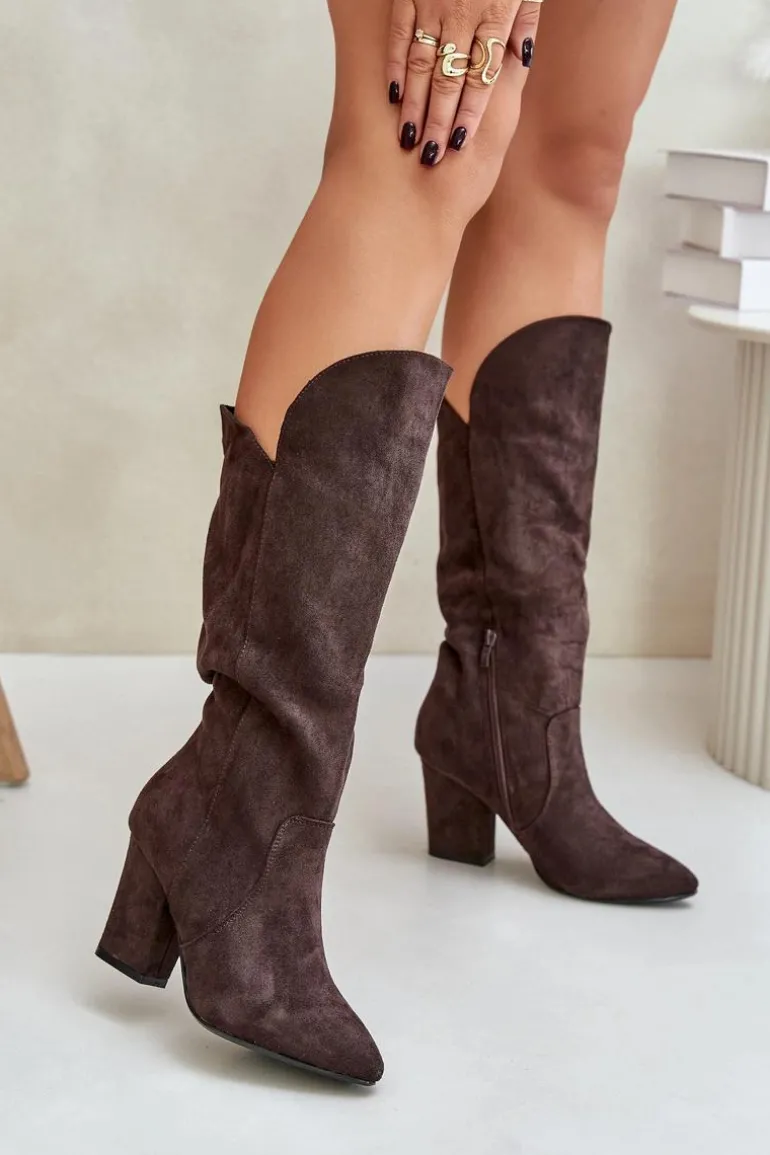 Kozaki Przed Kolano Na Słupku Z Eko Zamszu Brązowe Clorira