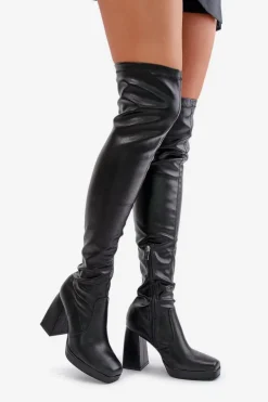 Kozaki Z Cholewką Za Kolano Na Słupku Czarne Liatheia