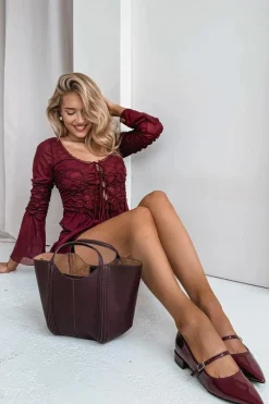 Lakierowane Baleriny Na Delikatnym Obcasie Z Paskiem Bordowe Isvella