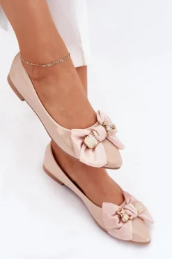 Lakierowane Baleriny Z Kokardą I Złotą Broszką Beżowe Rivona