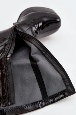 Lakierowane Botki Damskie Na Platformie I Słupkowym Obcasie Czarne Calvessa