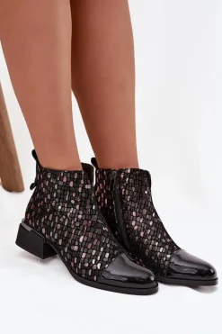 Lakierowane Botki Damskie Z Naturalnej Skóry Na Niskim Obcasie D&A LZ52-960 Czarne