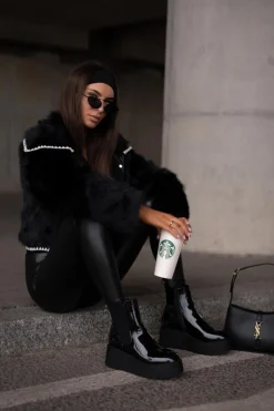 Lakierowane Botki Damskie Na Platformie I Koturnie Ocieplane Czarne Wloedia