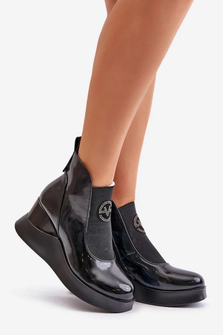 Lakierowane Botki Na Koturnie Ocieplane Vinceza 66703 Czarne