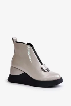 Lakierowane Botki Na Koturnie Ocieplane D&A MR880-136 Jasnoszare