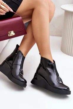 Lakierowane Botki Na Koturnie Ocieplane D&A MR880-136 Czarne