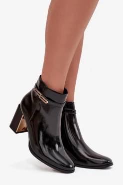 Lakierowane Botki Na Słupku Z Paskiem Czarne Dorelia