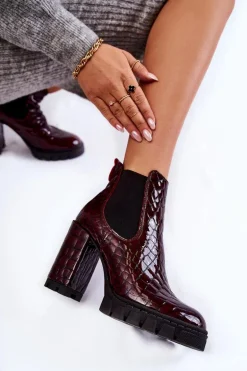 Lakierowane Botki Wężowy Wzór Na Słupku Bordowe Eldey