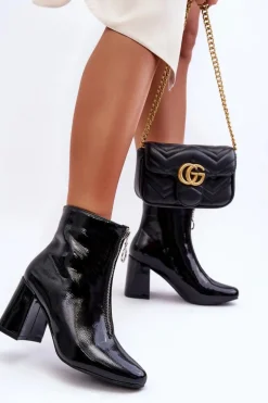 Lakierowane Botki Z Ozdobnym Zamkiem Czarne Sevil