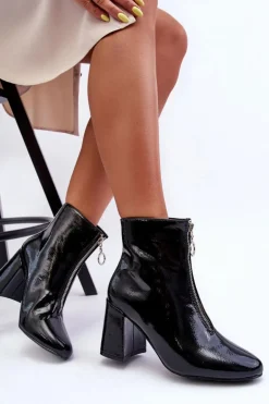 Lakierowane Botki Z Ozdobnym Zamkiem Czarne Sevil