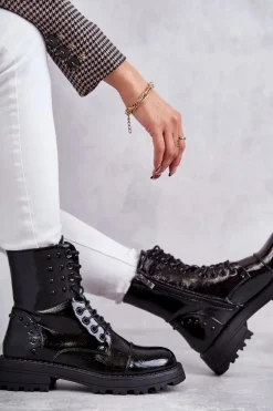 Lakierowane Botki Z Ćwiekami Czarne Palmira