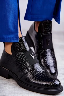 Lakierowane Botki Z Wycięciami Na Płaskim Obcasie Czarne Eunice