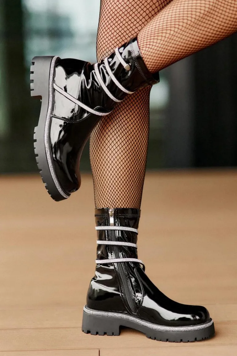 Lakierowane Botki Ze Zdobieniem Czarne Kikizelle