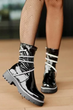 Lakierowane Botki Ze Zdobieniem Czarne Kikizelle