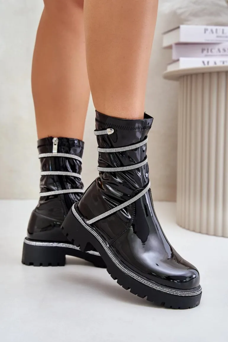 Lakierowane Botki Ze Zdobieniem Czarne Kikizelle