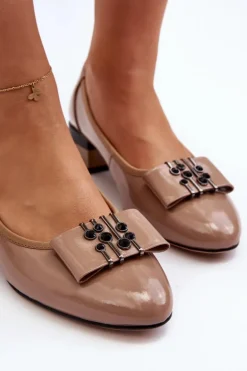 Lakierowane Czółenka Na Klocku Beżowe Ilvanna