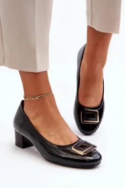 Lakierowane Czółenka Na Klocku Z Ozdobą Czarne Enollia