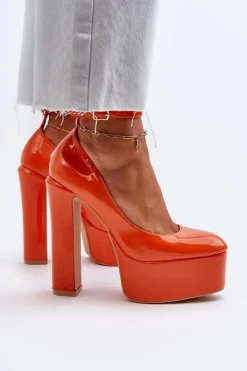 Lakierowane Czółenka Na Masywnej Platformie I Słupku Pomarańczowe Ninames