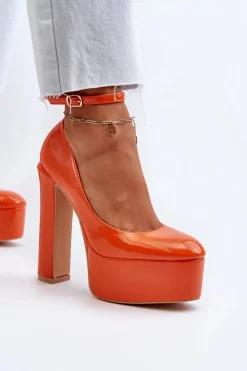 Lakierowane Czółenka Na Masywnej Platformie I Słupku Pomarańczowe Ninames