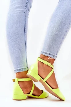 Lakierowane Czółenka Na Niskim Obcasie Neonowy Żółty Giovanna