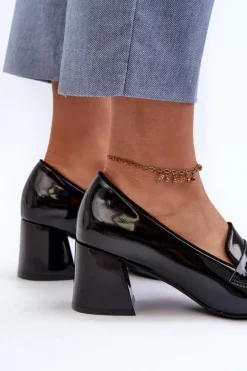 Lakierowane Czółenka Na Niskim Obcasie Z Ozdobą Czarne Makki