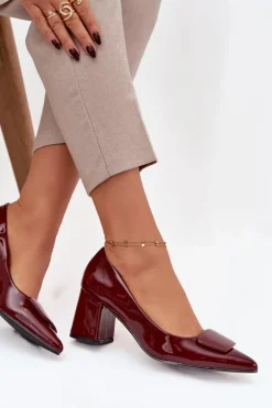 Lakierowane Czółenka Na Słupku Z Ozdobą Bordowe Isoline