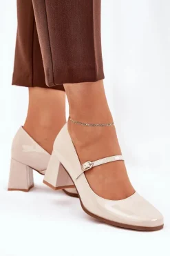 Lakierowane Czółenka Na Słupku Z Paskiem I Sprzączką Beżowe Tammirea