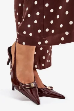 Lakierowane Czółenka Na Szpilce Ze Złotą Klamrą Czekoladowe Vivae