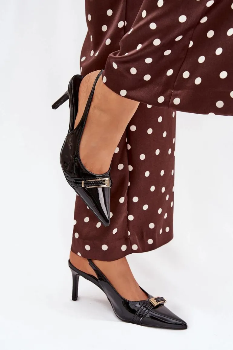 Lakierowane Czółenka Na Szpilce Ze Złotą Klamrą Czarne Vivae