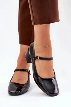 Lakierowane Czółenka Z Paskiem I Sprzączką Czarne Savilae