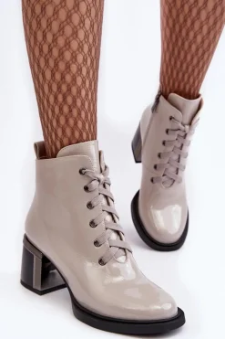 Lakierowane Damskie Botki D&A MR870-98 Jasnoszare