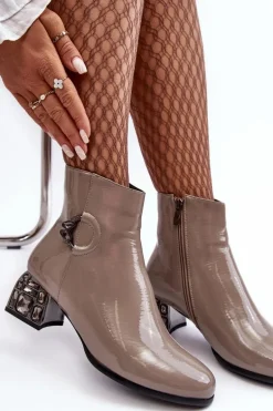 Lakierowane Damskie Botki Na Zdobionym Obcasie D&A MR870-93 Szare