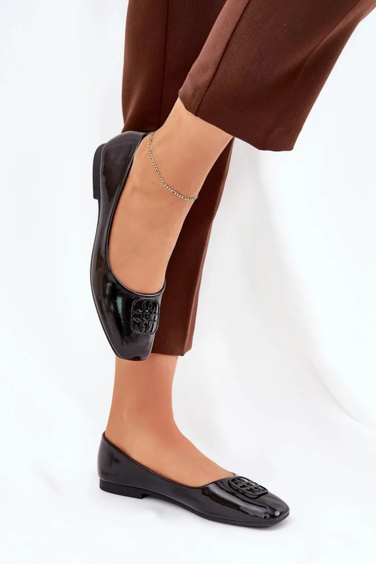 Lakierowane Eleganckie Baleriny Damskie Z Ozdobnym Detalem Vinceza 17377 Czarne