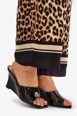 Lakierowane Klapki Damskie Na Koturnie Czarne Nelithin