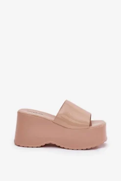 Lakierowane Klapki Damskie Na Platformie I Koturnie Beżowe Nellevia